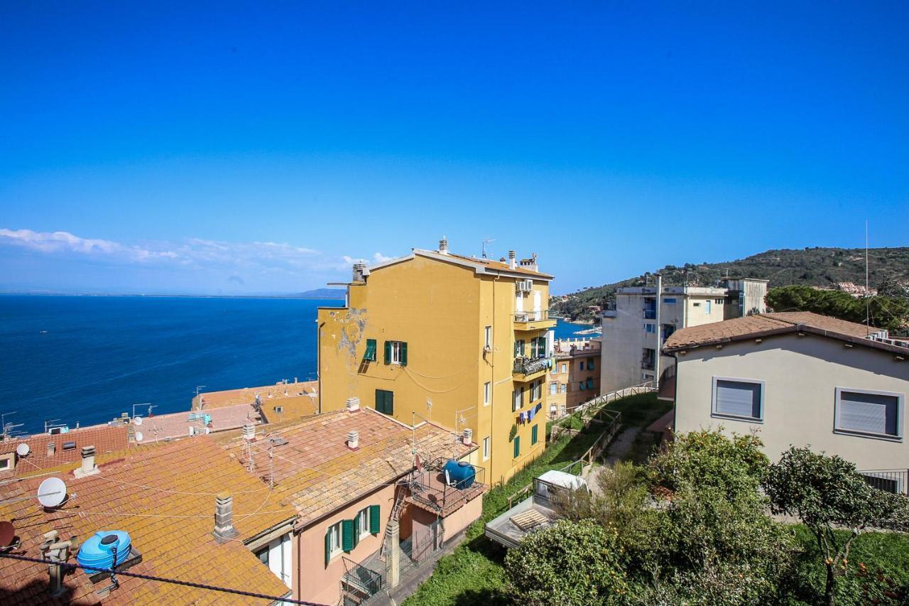 Your Seaside Flat Порто Санто Стефано Екстериор снимка